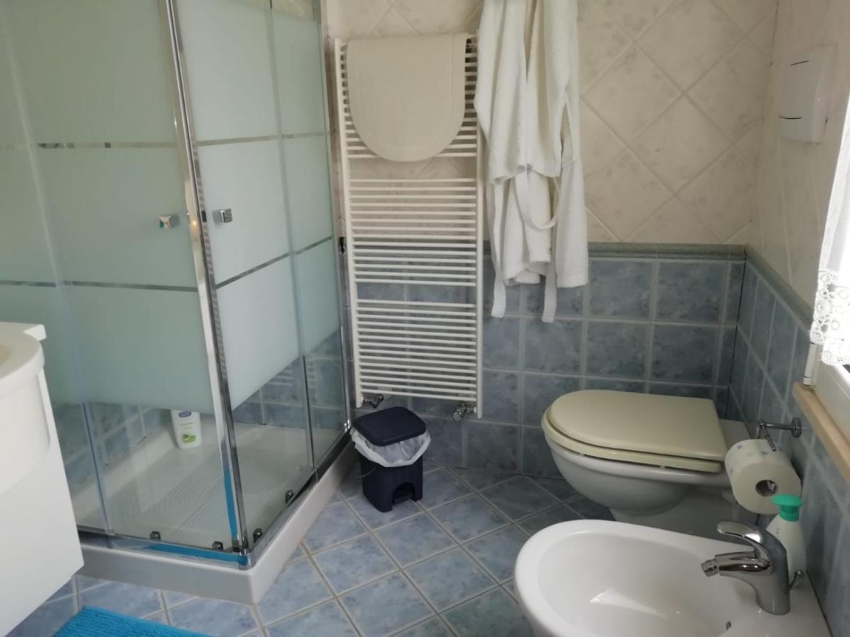 B&B Ninedda 莫诺波利 外观 照片
